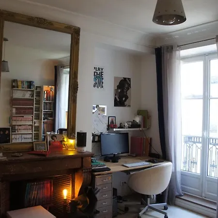 Appartement Spacious With Balcony Near The Marais